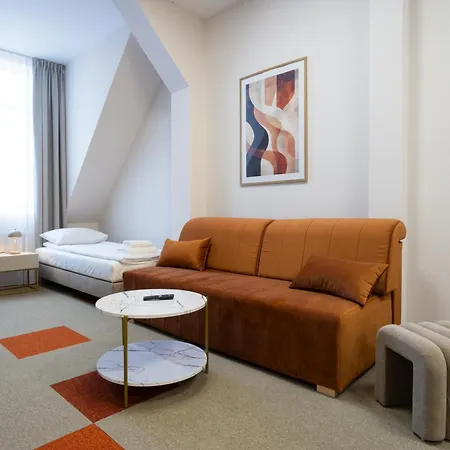 Moon アパートホテル 3*