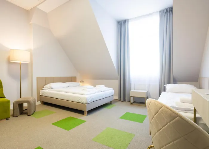 Moon アパートホテル 3*