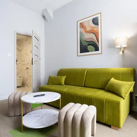 Moon アパートホテル