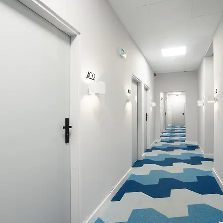 Moon アパートホテル