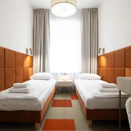 Moon アパートホテル