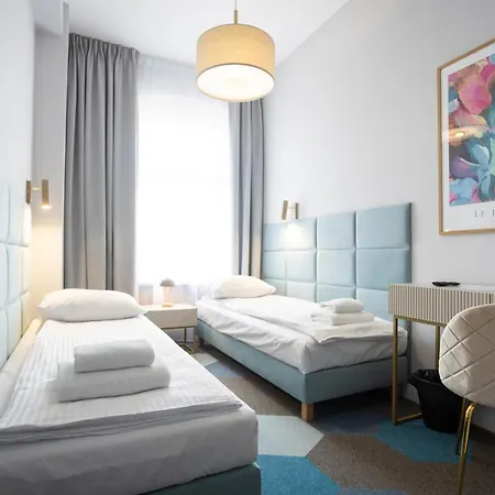 Moon アパートホテル 3*