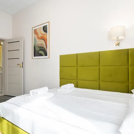 Moon アパートホテル