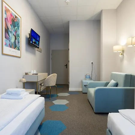 アパートホテル Moon 3*